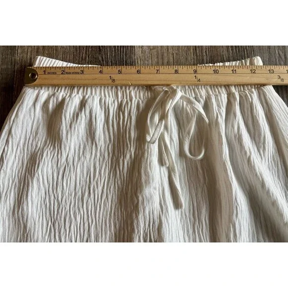 Petal & Pup Ittai White Casual Short Sleeve Shorts Set Medium NWOT $85 READ - Picture 12 of 16